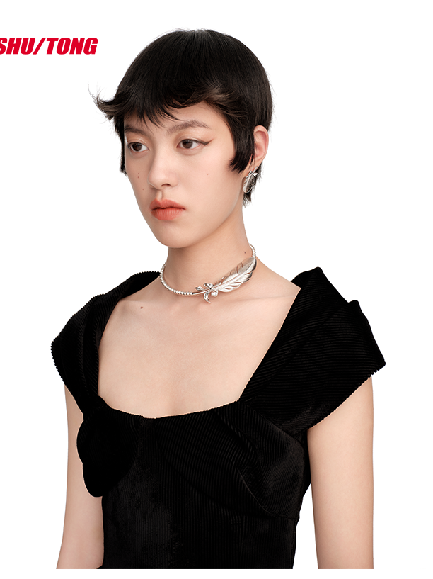 Elegant Feather Zircon Choker Chic &amp; Sophisticated Necklace