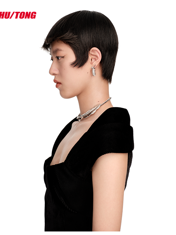 Elegant Feather Zircon Choker Chic &amp; Sophisticated Necklace