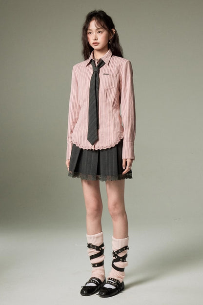 DIDDI MODA Elegant Lace Trimmed Polo Shirt With Waist Defining Fit