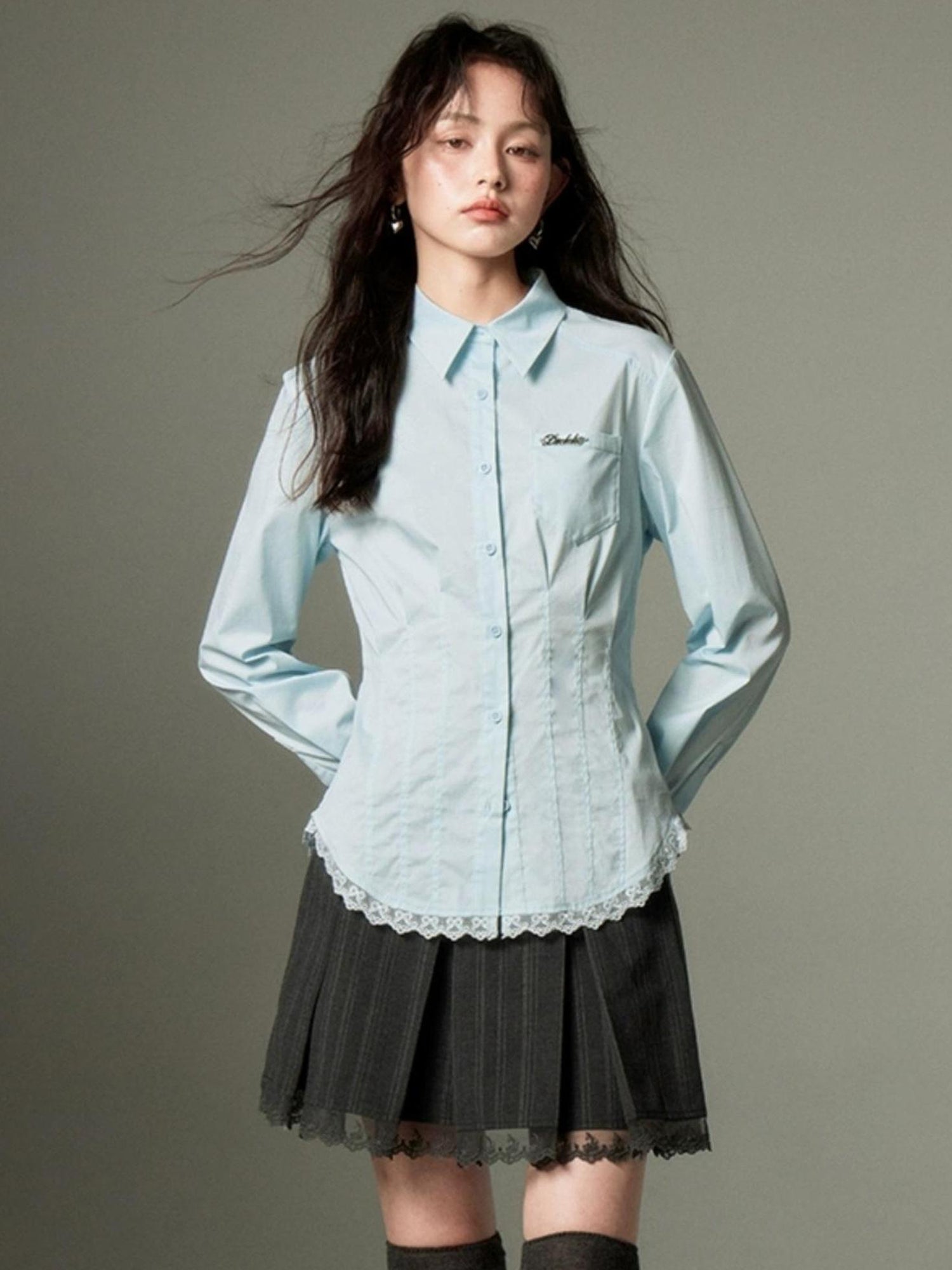 DIDDI MODA Elegant Lace Trimmed Polo Shirt With Waist Defining Fit