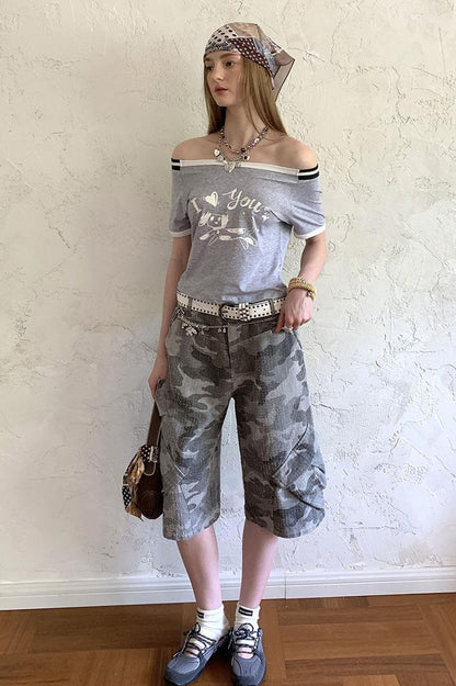 DIDDI MODA Elegant Off Shoulder Puppy Print Tee