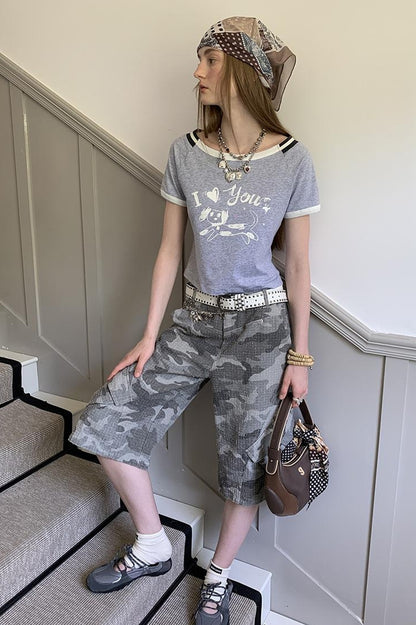 DIDDI MODA Elegant Off Shoulder Puppy Print Tee