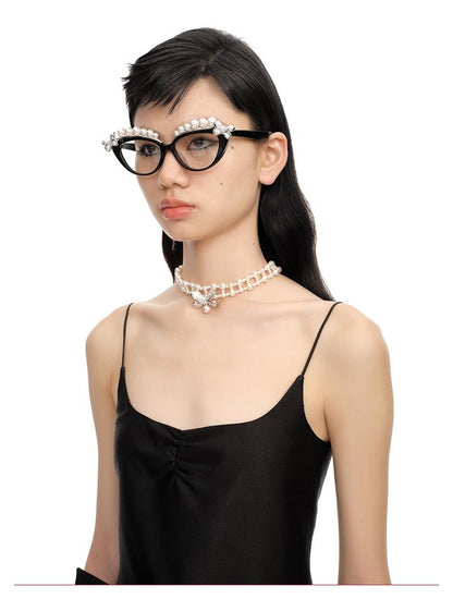 Elegant Pearl-Embellished Eyewear for Sophisticated Style