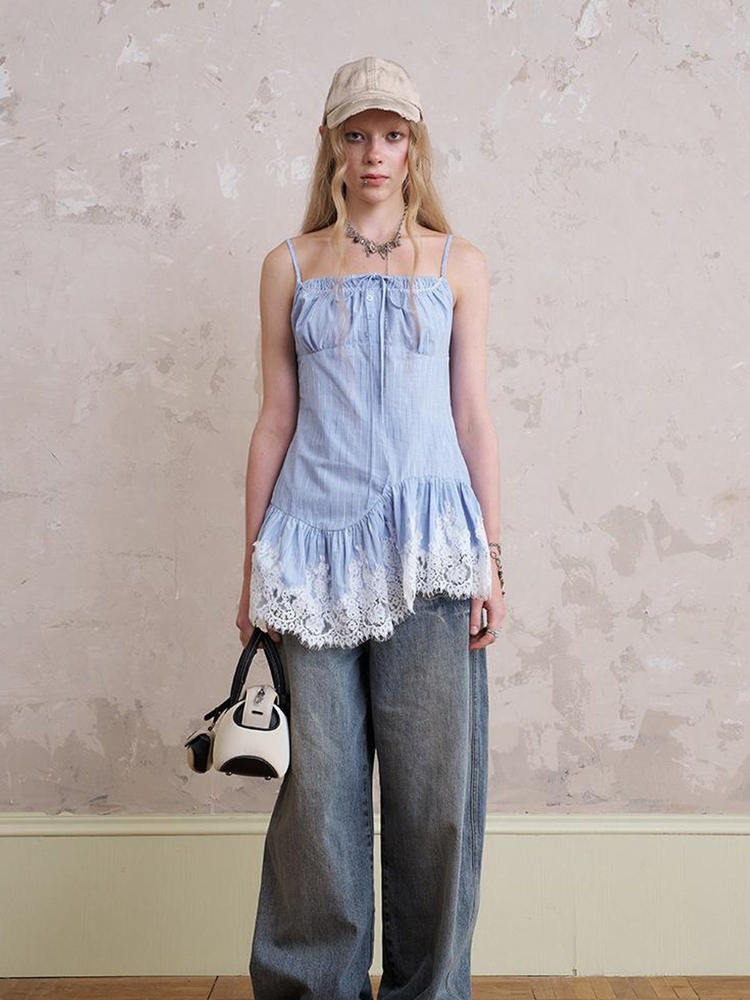 DIDDI MODA Elegant Ruffled Lace Camisole With Adjustable Drawstring