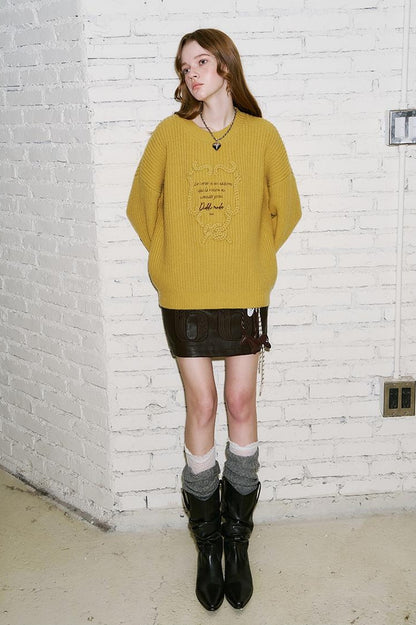 DIDDI MODA Elegant Tape Embroidered Letter Sweater