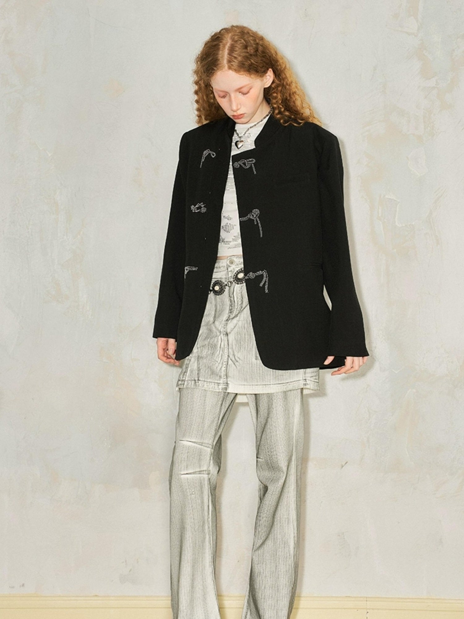 DIDDI MODA Embroidered Mandarin Collar Blazer With Crystal Studs