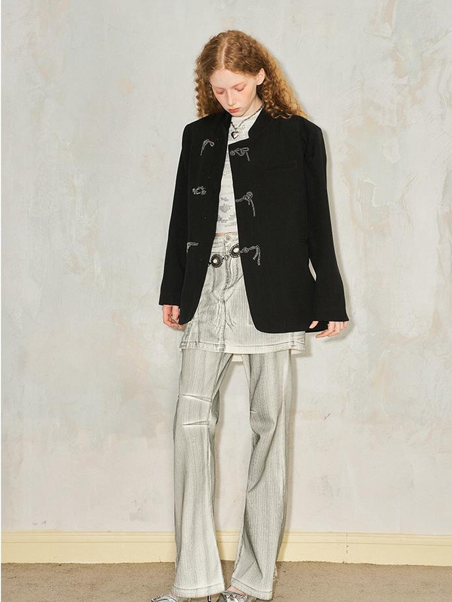 DIDDI MODA Embroidered Mandarin Collar Blazer With Crystal Studs