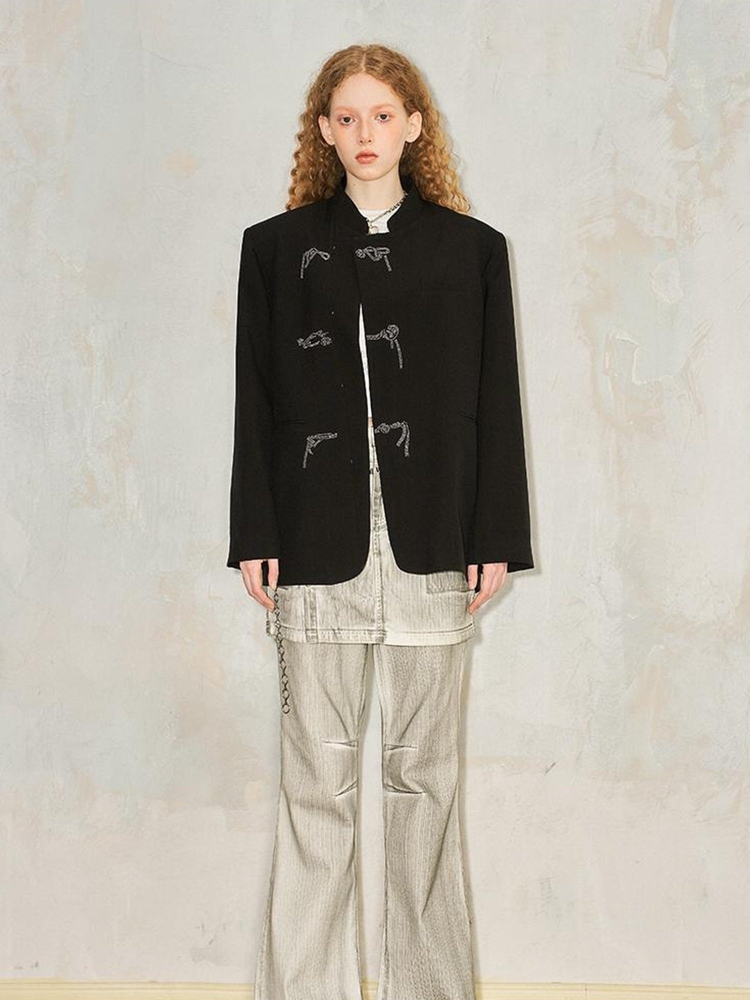DIDDI MODA Embroidered Mandarin Collar Blazer With Crystal Studs