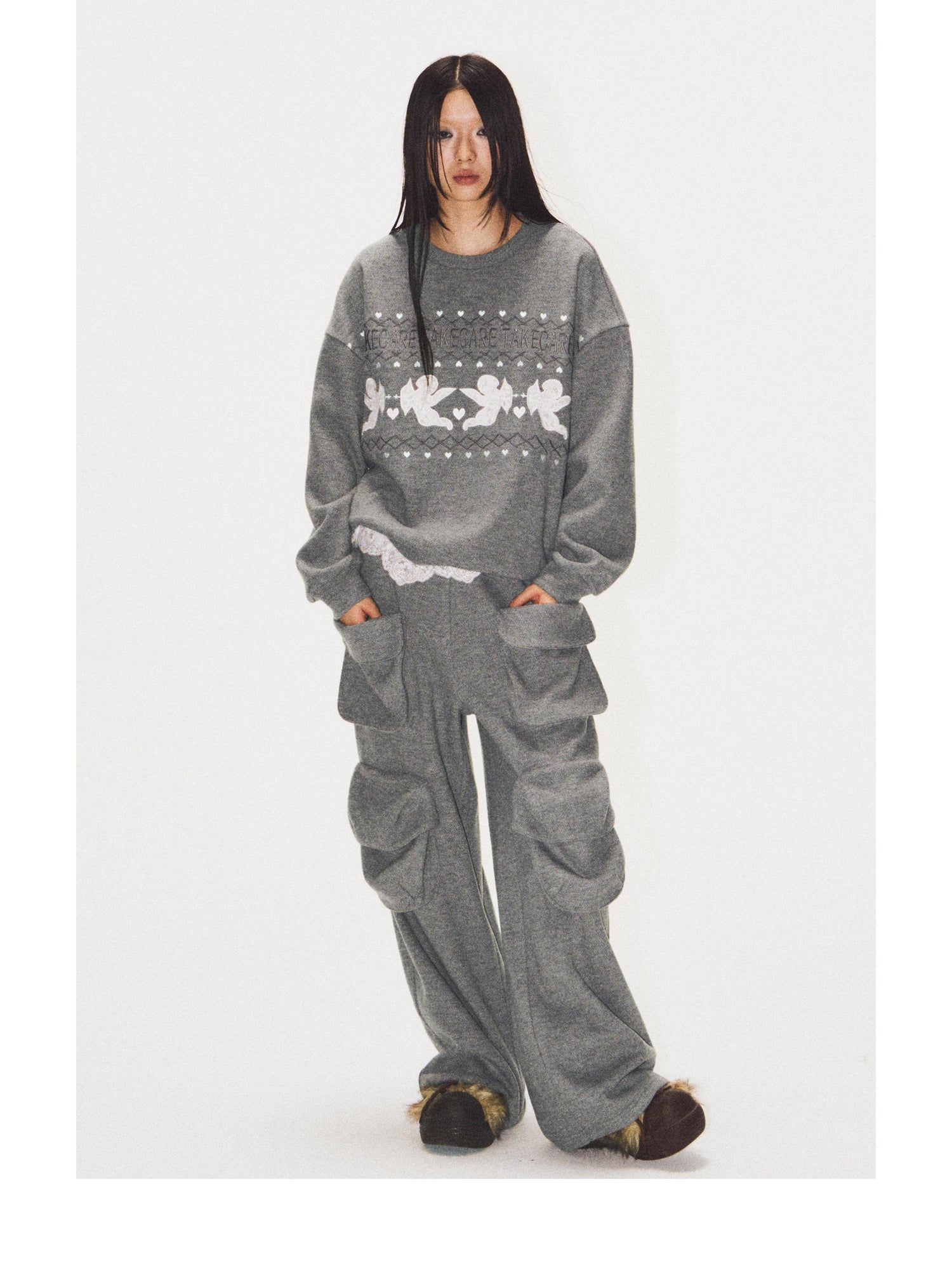 Embroidered Multi-Pocket Heavyweight Straight-Leg Sweatpants Casual Style