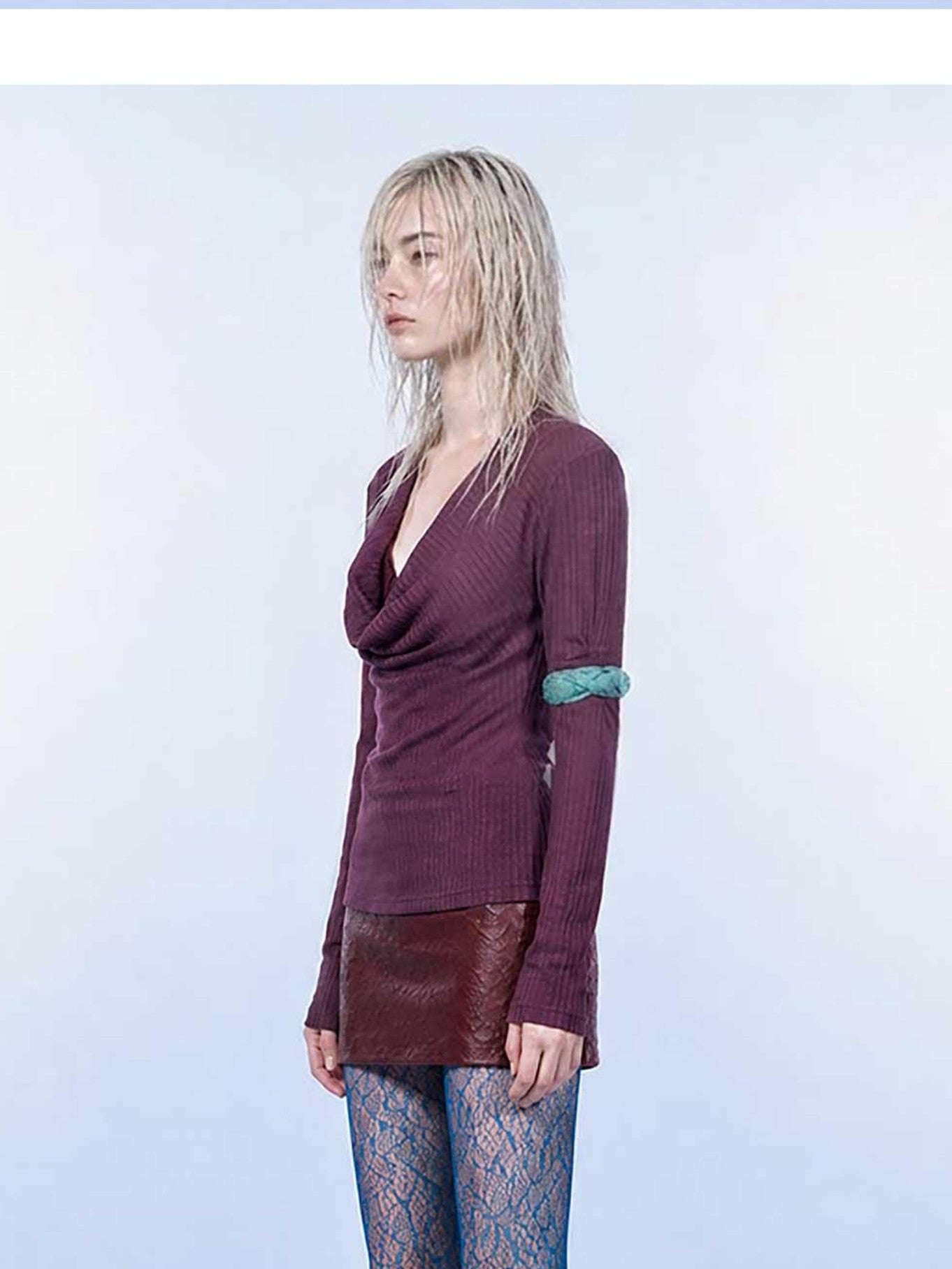 Emoha Burgundy Drape Neck Ribbon Tie Knit Slim Women&