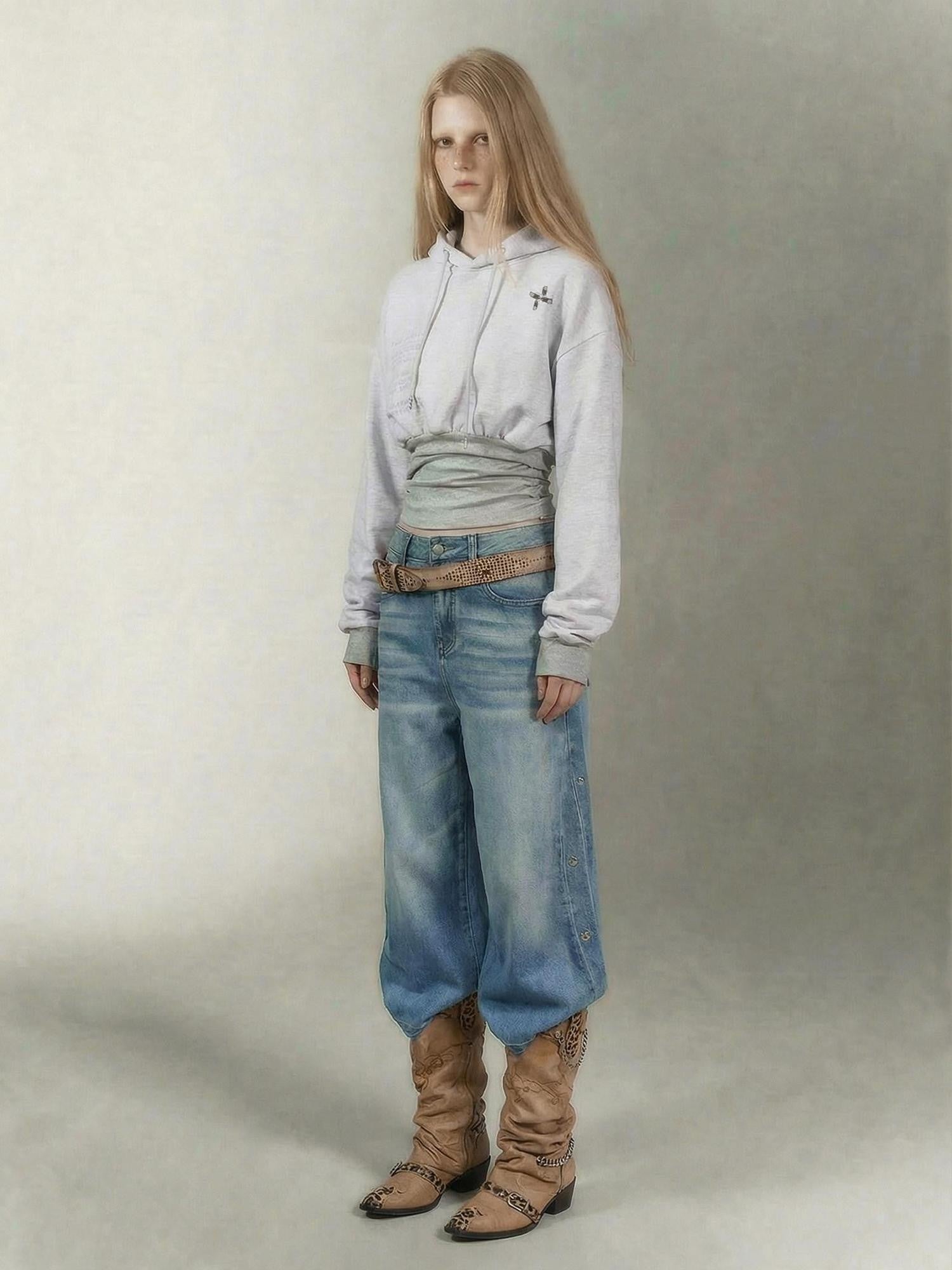 Emoha Gray Girl Print Fleece Lined Slim Cropped Women&