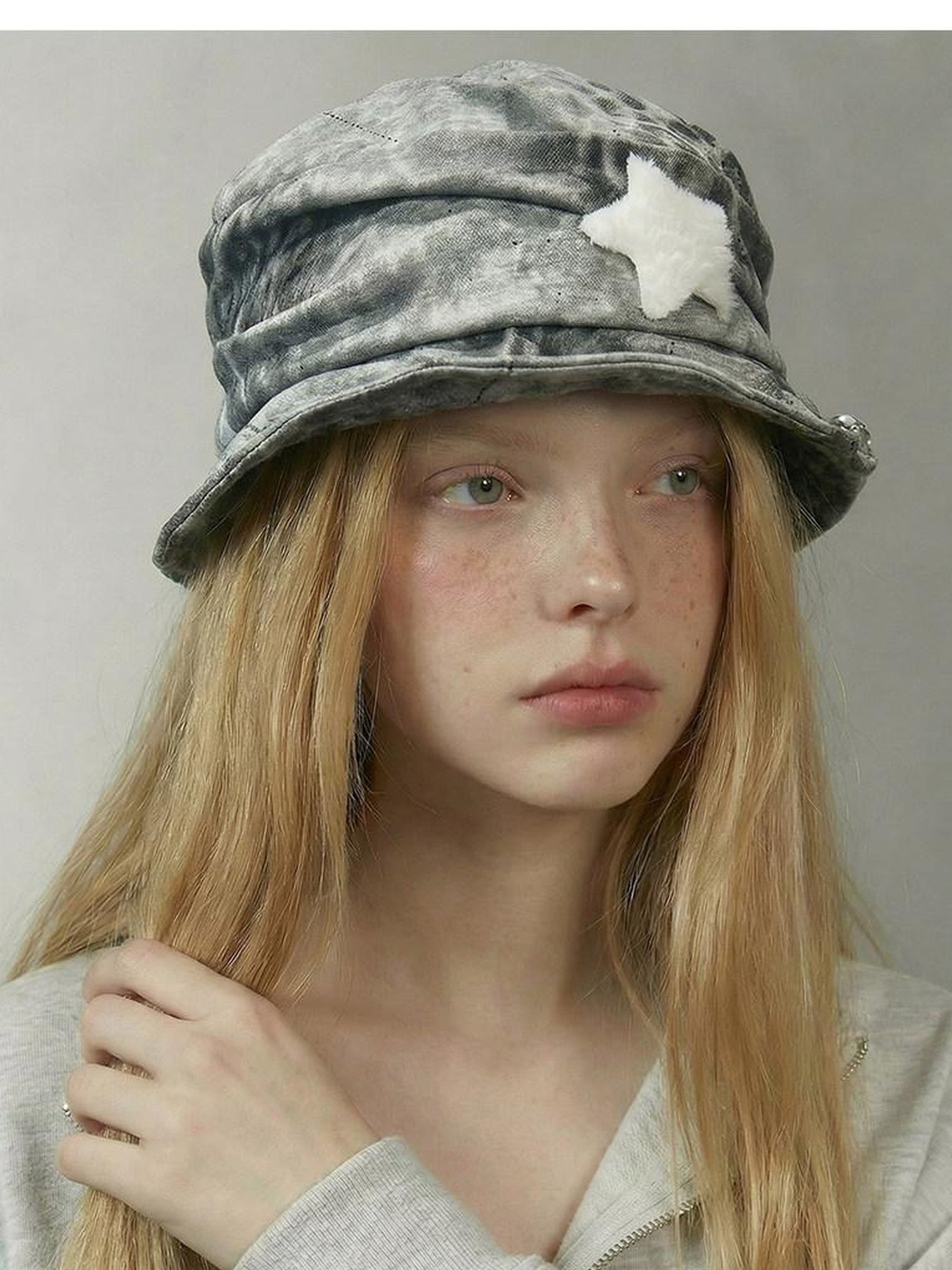 Emoha Leopard Print Adjustable Star Punk Curved Brim Women&
