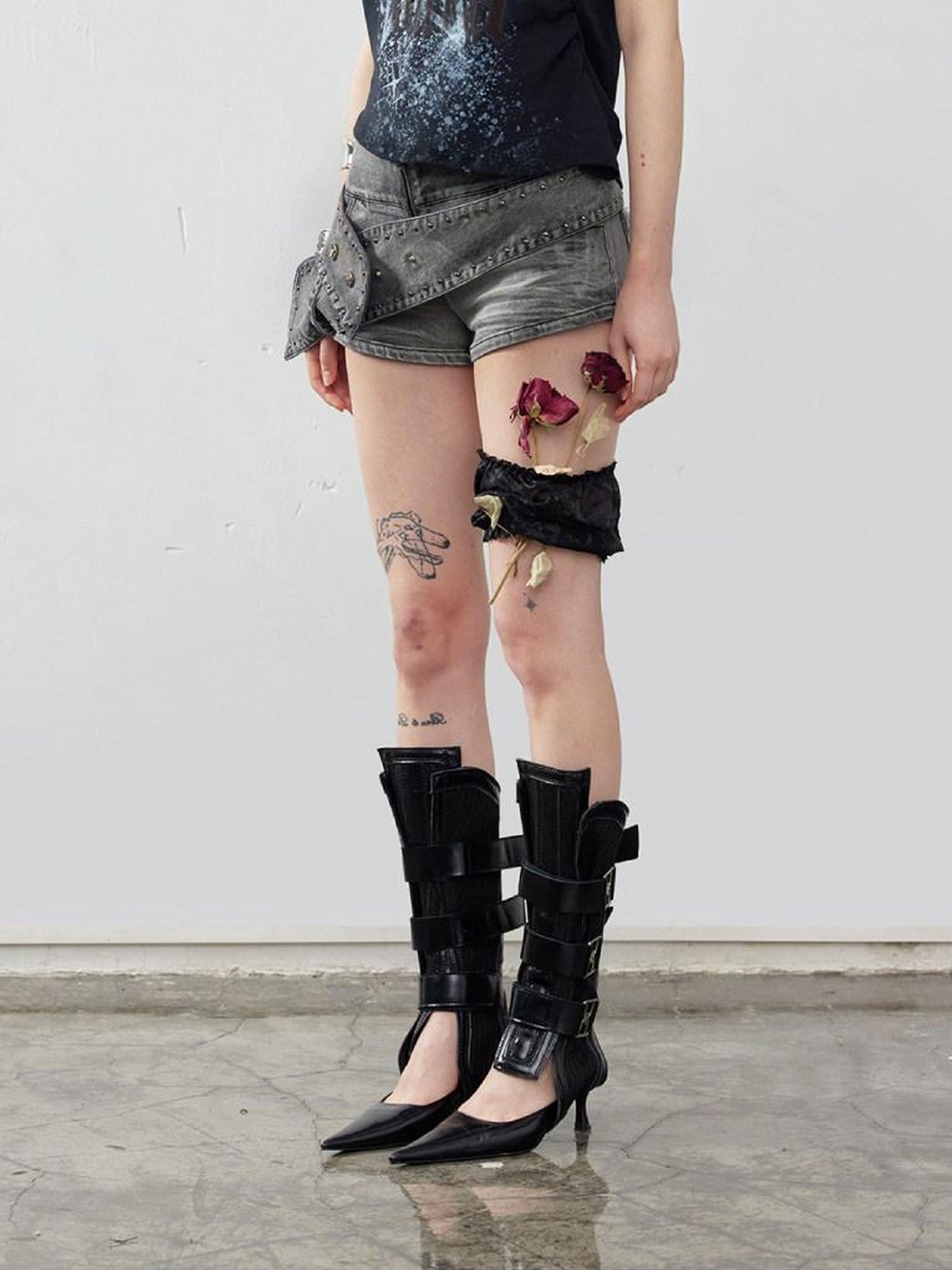Emoha Light Wash Distressed High Rise A Line Slimming Women&