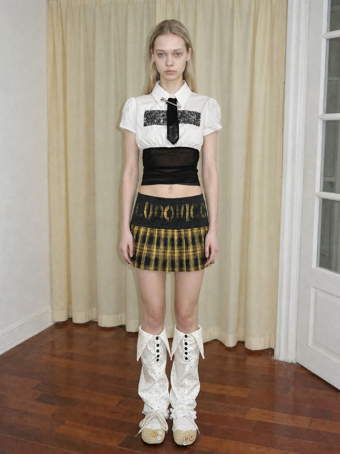 Emoha Vintage Plaid Patch Cutout Low Waist Women&