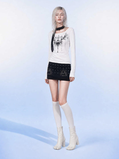 Emoha White One Shoulder Studded Gothic Print Women&