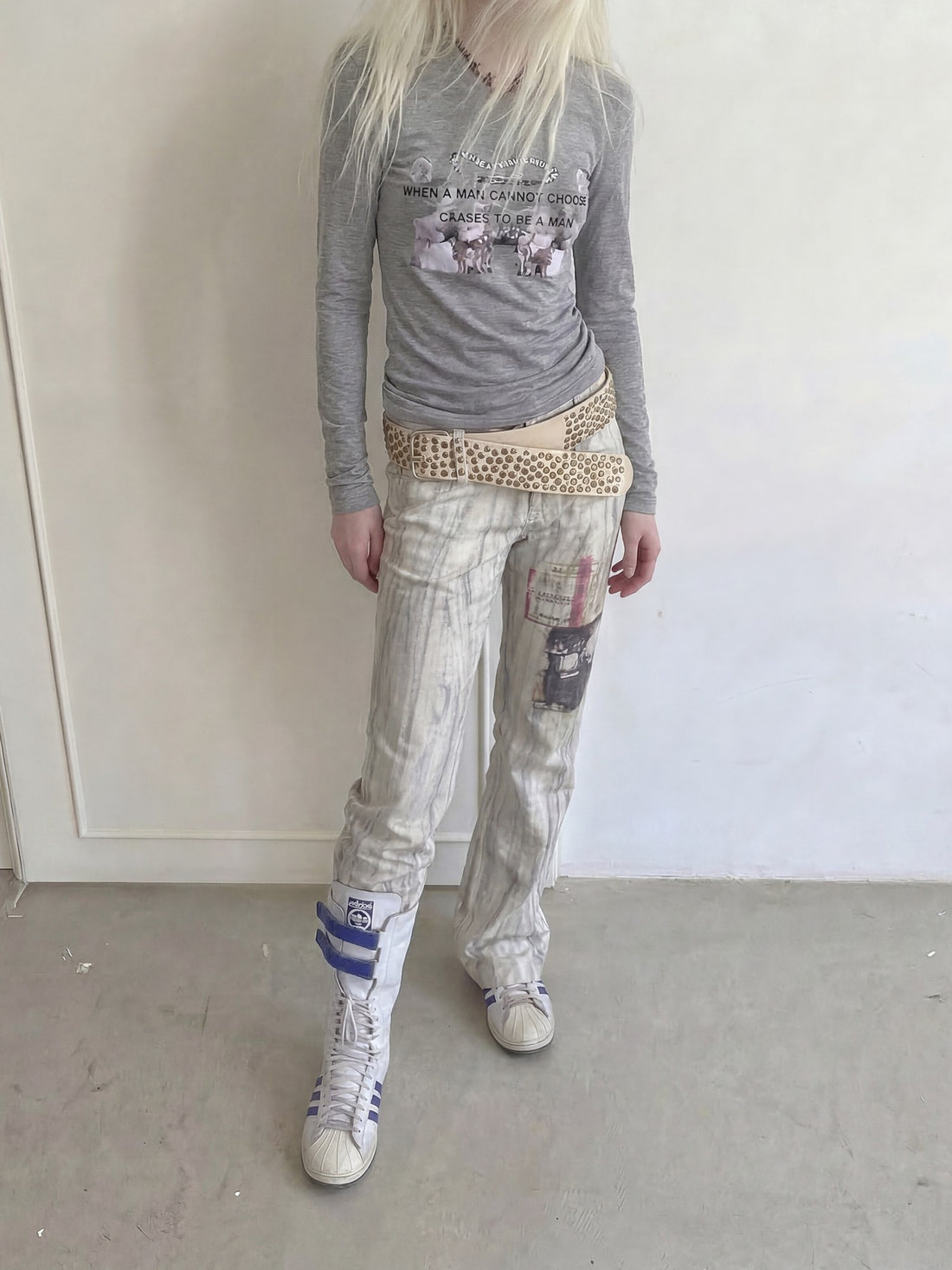 Emoha White Punk Music Character Print Low Waist Women&