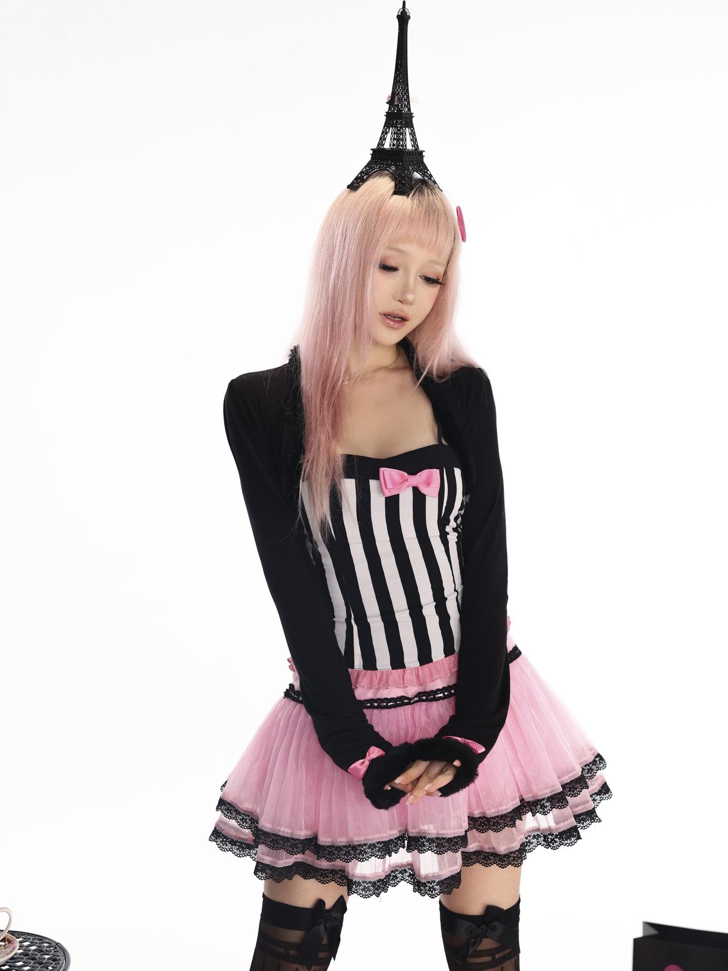 Evil Tooth Black And White Striped Bow Fitted Cropped Women&