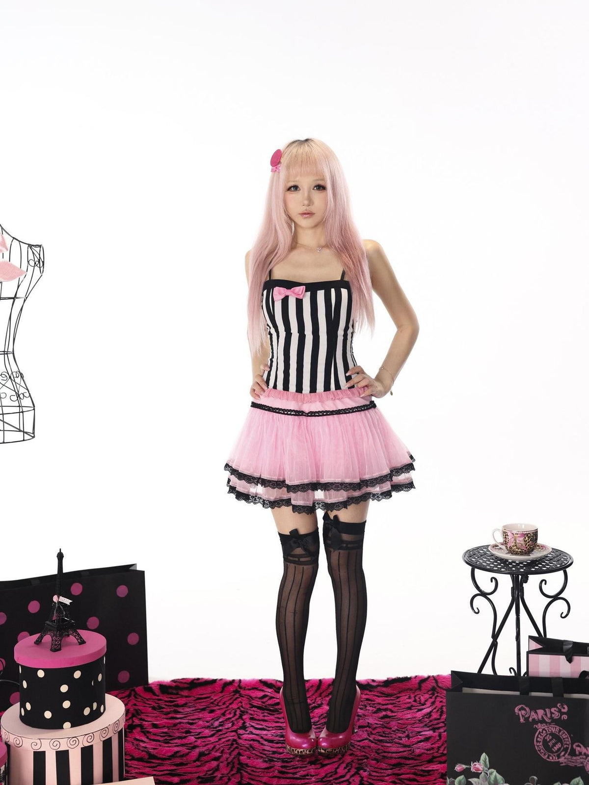 Evil Tooth Black And White Striped Bow Fitted Cropped Women&