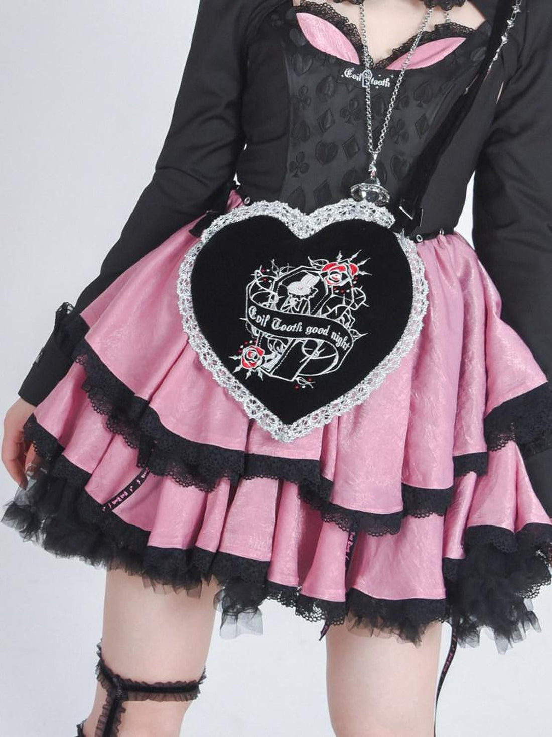 Evil Tooth Gothic Silver Thread Heart Embroidery Chain Magnetic Clasp Women&