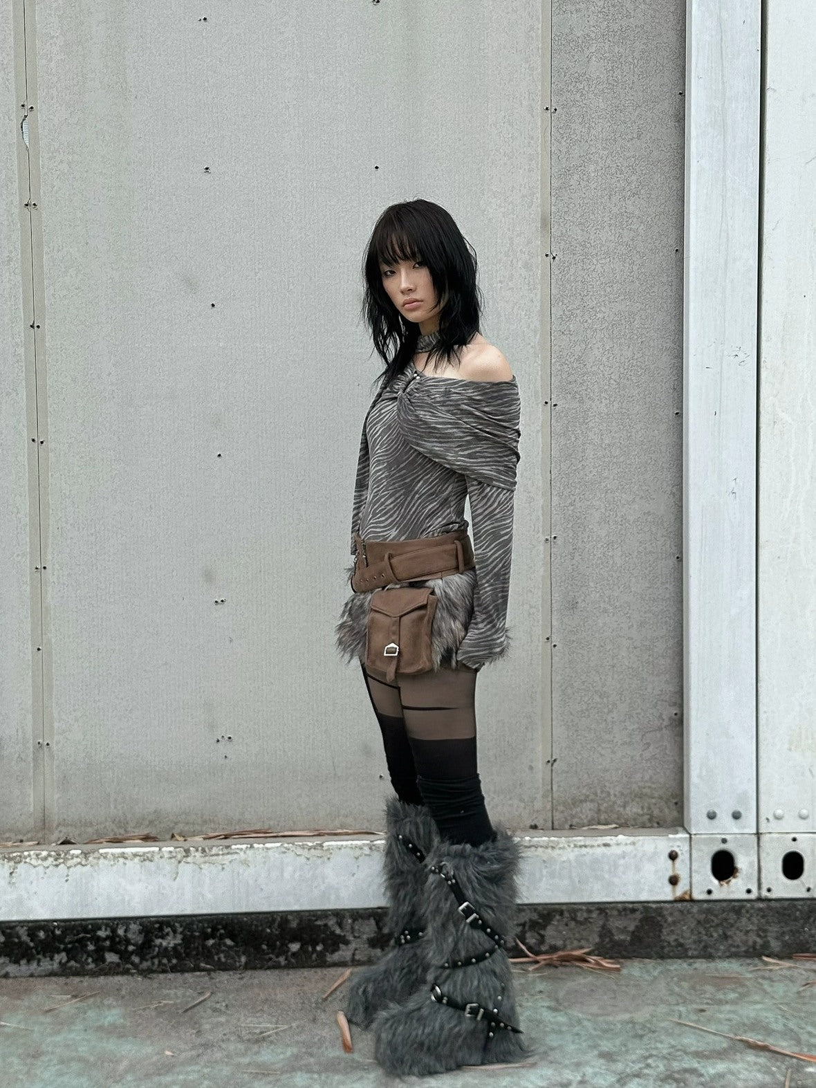 FULLTIDE 100% Cotton Cropped Scarf Collar Cool Long Sleeve Women Taupe Gray T-Shirt