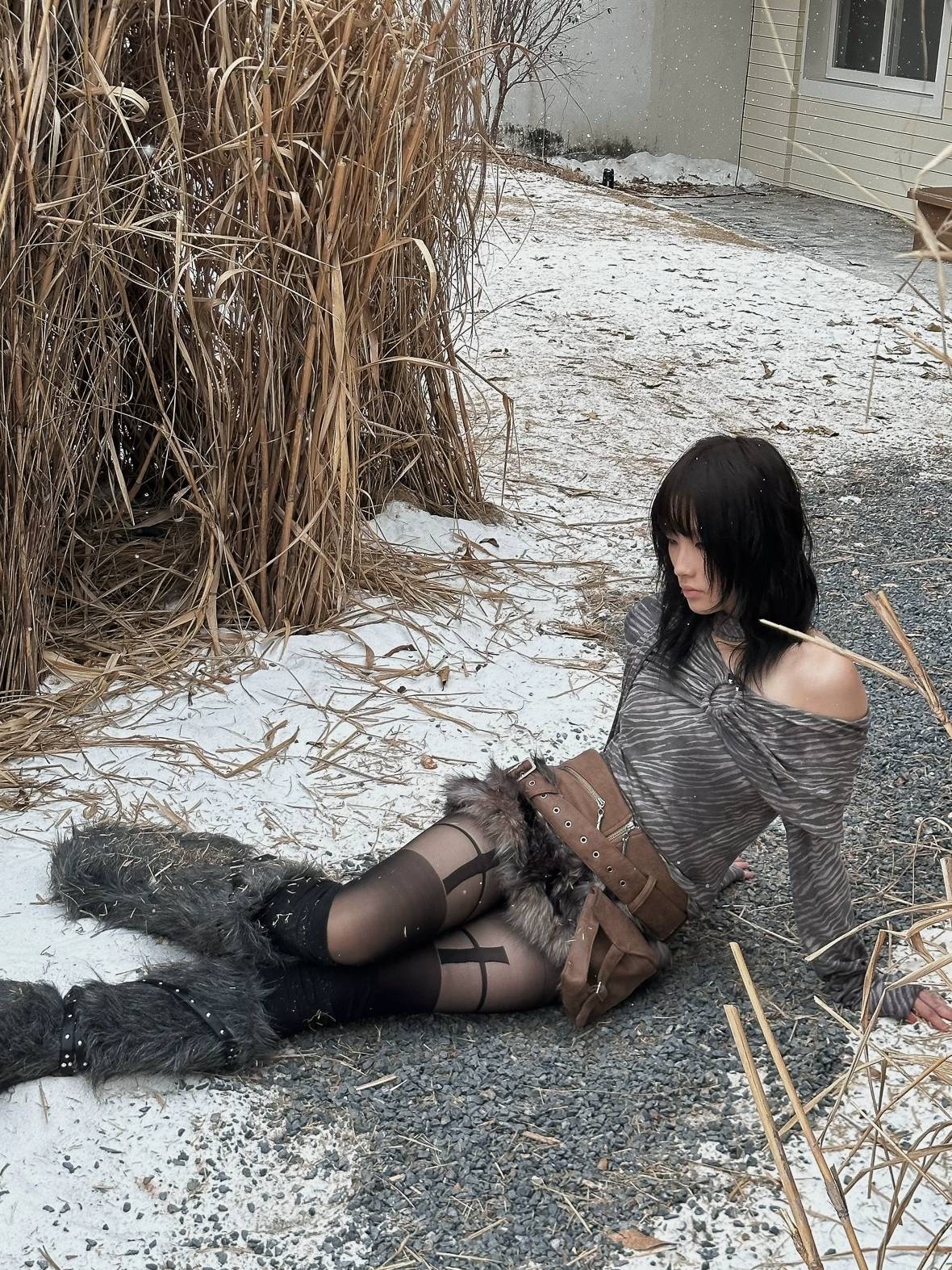 FULLTIDE 100% Cotton Cropped Scarf Collar Cool Long Sleeve Women Taupe Gray T-Shirt