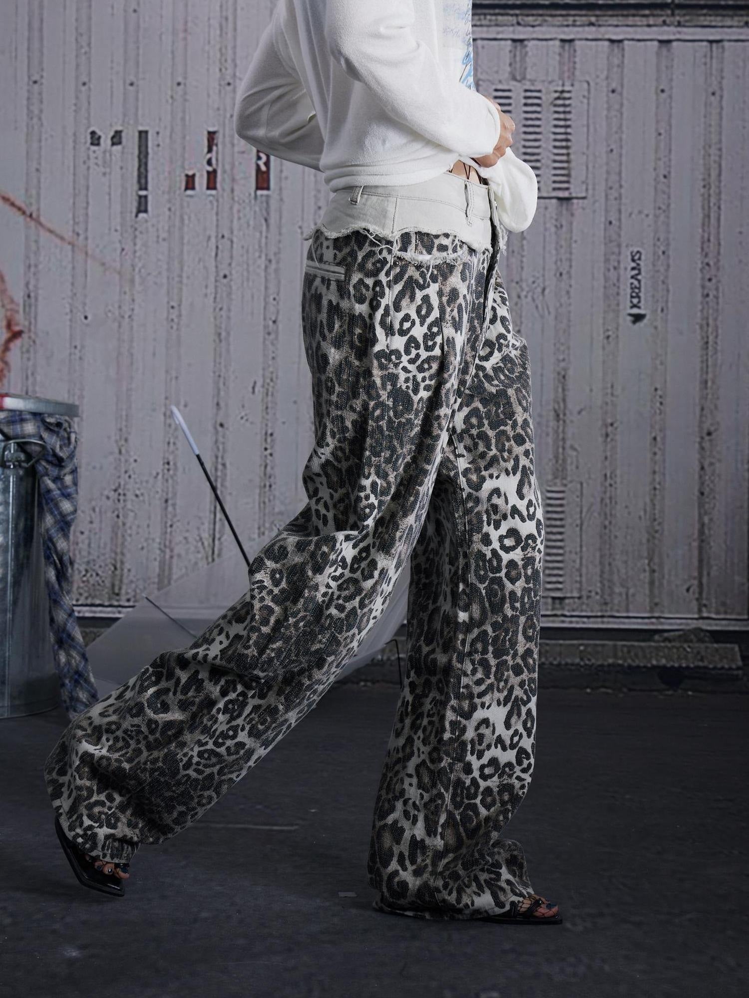 FULLTIDE Ash Gray Leopard Print Original Straight Leg Low Rise Women Cotton Pants