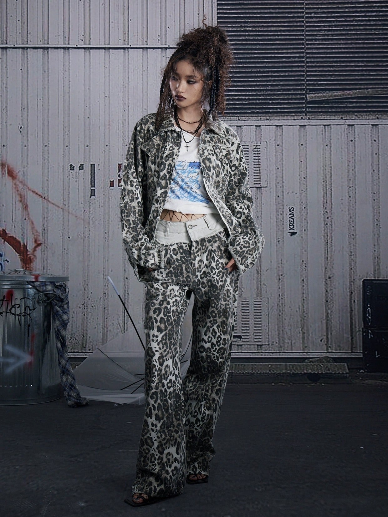 FULLTIDE Ash Gray Leopard Print Original Straight Leg Low Rise Women Cotton Pants