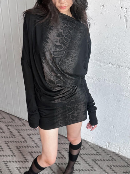 FULLTIDE Black Irregular Snake Print Neck Women&