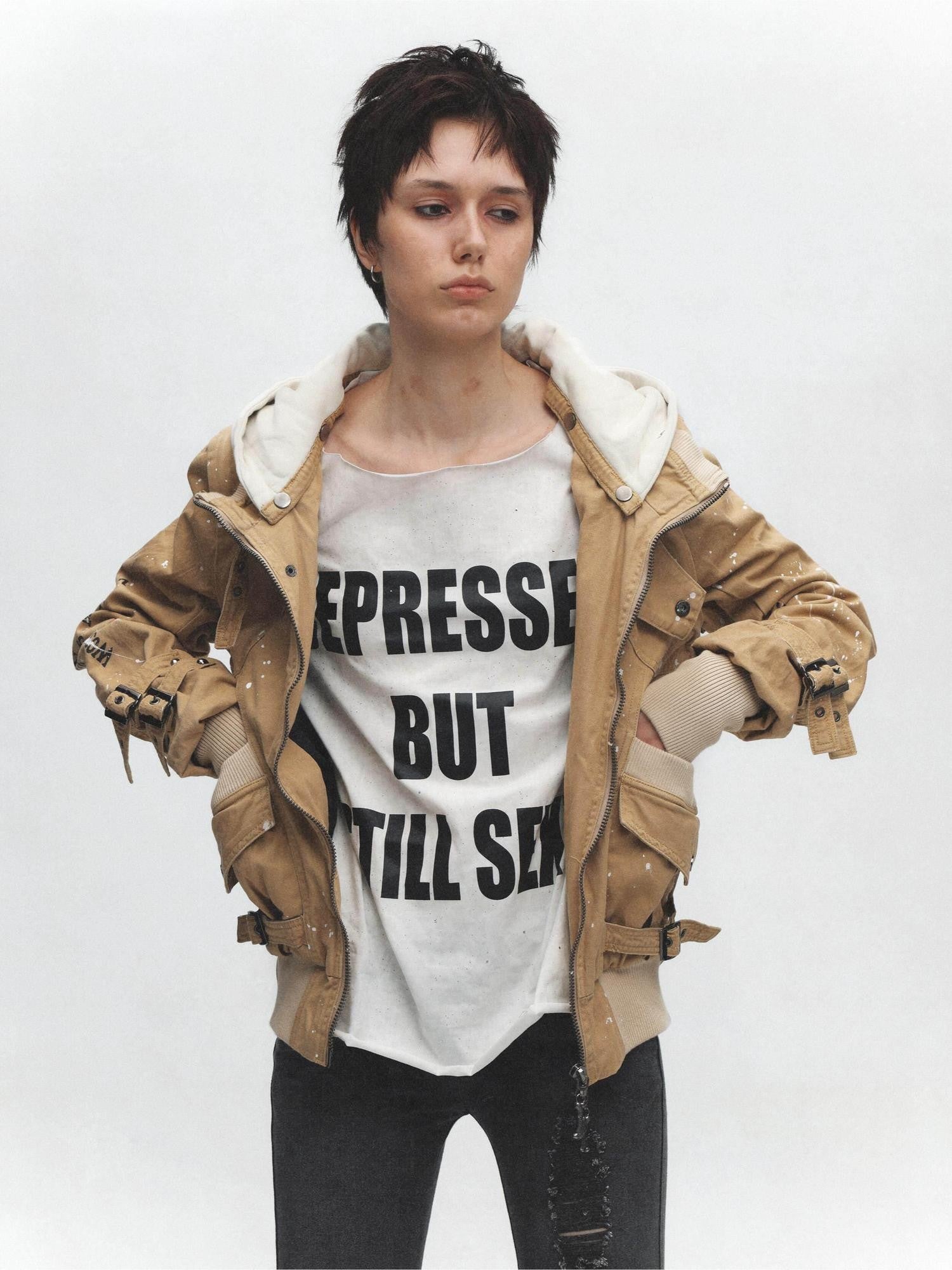 FULLTIDE Distressed Graffiti Print Frayed Hem Women&