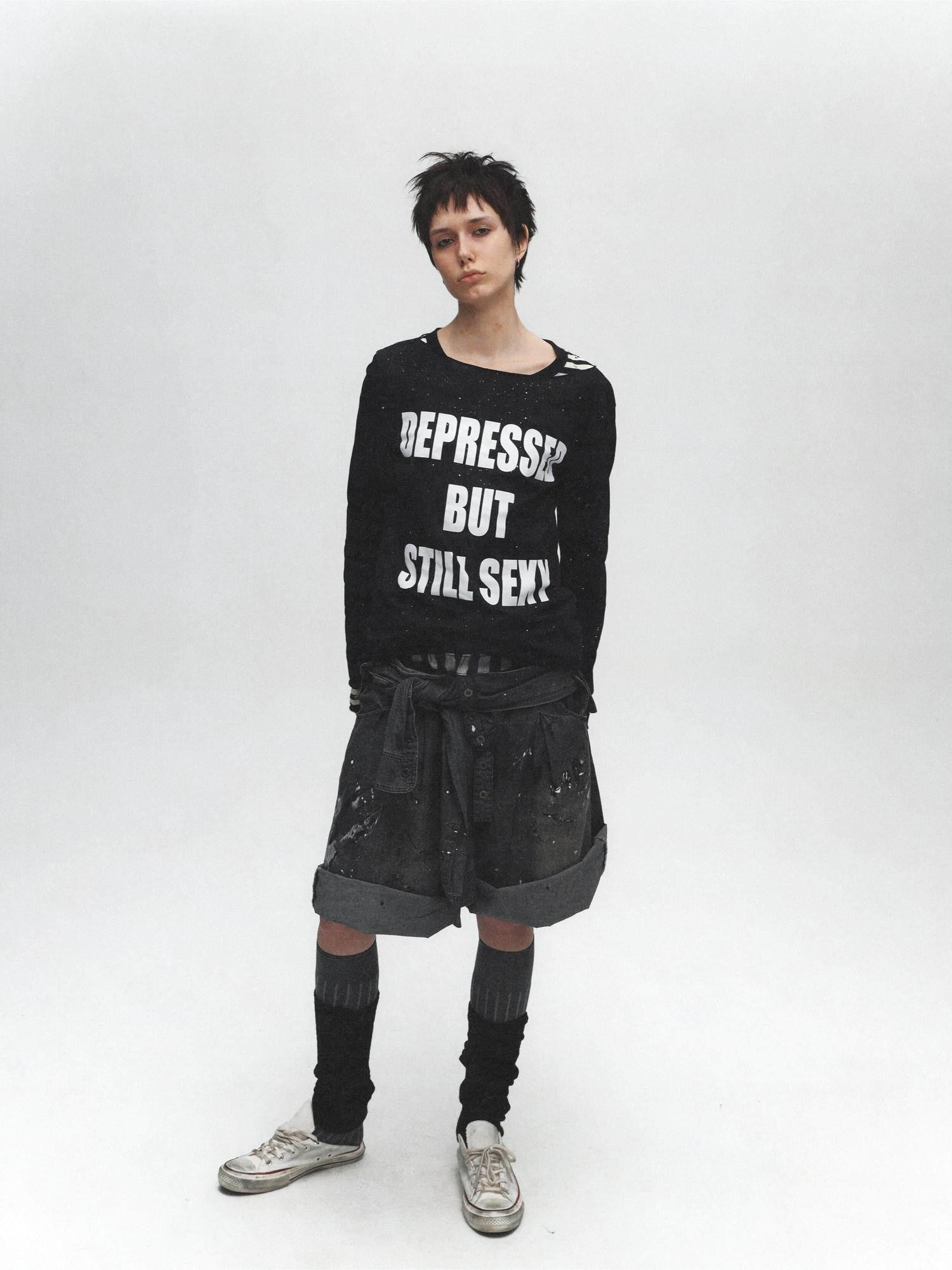 FULLTIDE Distressed Graffiti Print Frayed Hem Women&