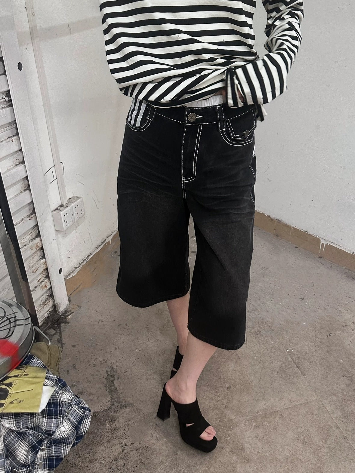 FULLTIDE Distressed Minimal Straight Low Rise Non Stretch Unisex Black Gray Denim Jeans