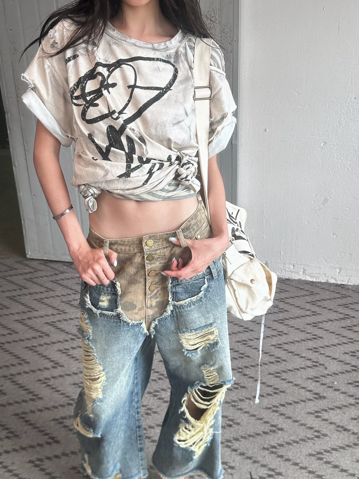 FULLTIDE Durable Deconstructed Patchwork Low Waist Ripped Camo Denim Relaxed Button Jeans