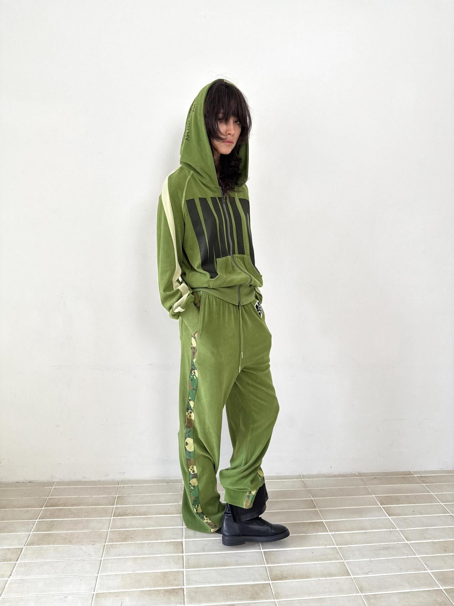 FULLTIDE Embroidered Badge Cracked Velvet Colorblock Women&