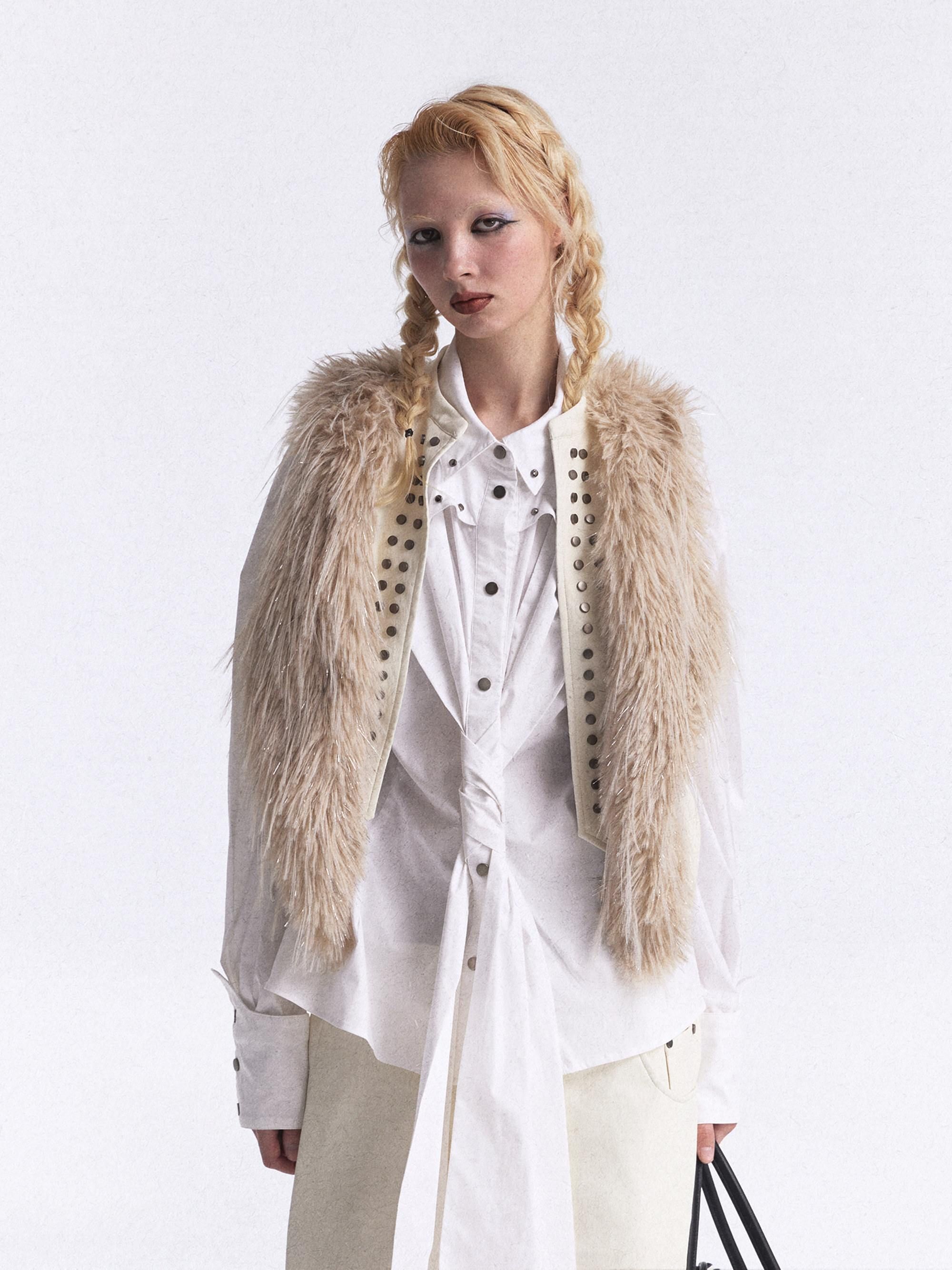 FULLTIDE_Faux_Fur_Riveted_Distressed_Gradient_Applique_Women&