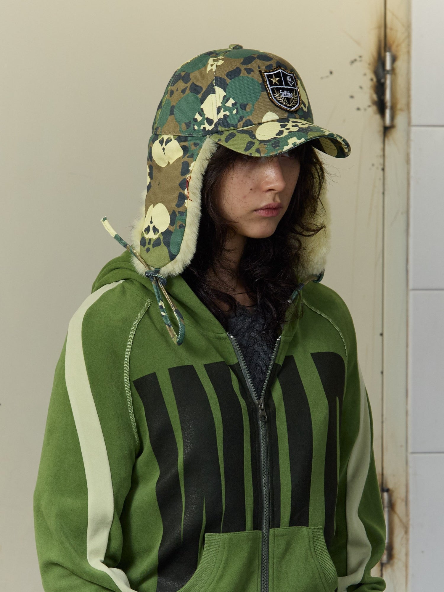 FULLTIDE_Fuzzy_Patchwork_Camo_Badge_Silk_Screen_Print_Women&