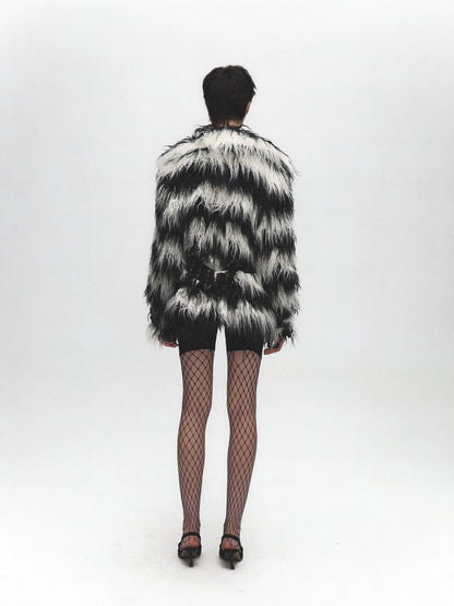 FULLTIDE Insulated Faux Fur Collar Midlength Loose Fit Workwear Women V Neck Black Jacket