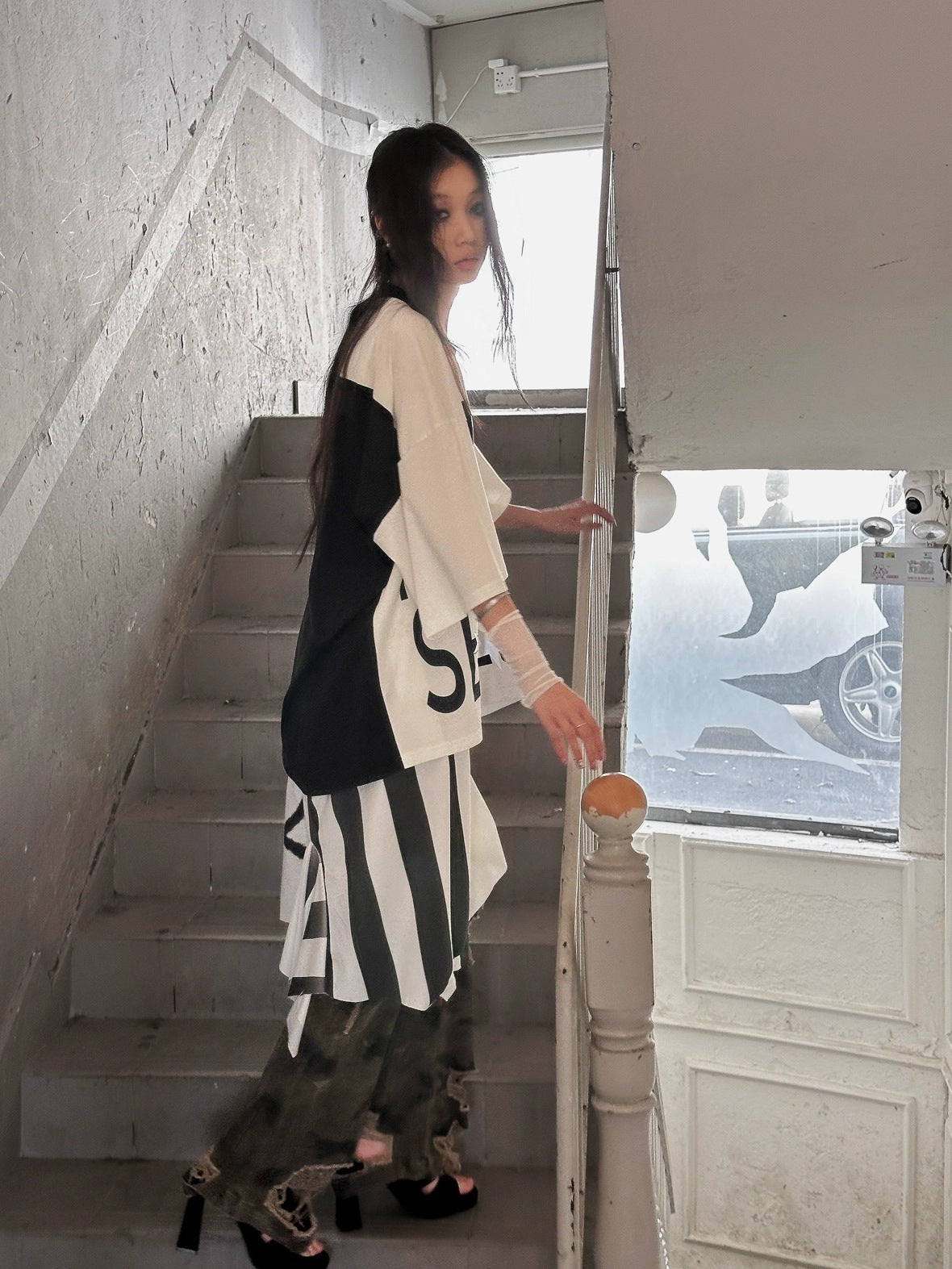 FULLTIDE Luminous Black White Casual Crew Neck Midlength Women 100 Percent Cotton T-Shirt