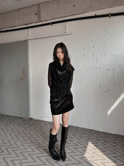 FULLTIDE Original Design Cropped One Shoulder Solid Flocked Women Black Two Piece T-Shirt