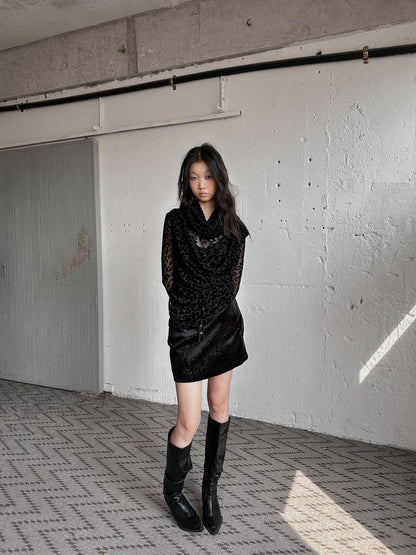 FULLTIDE Original Design Cropped One Shoulder Solid Flocked Women Black Two Piece T-Shirt