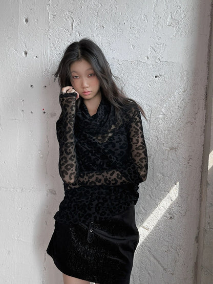 FULLTIDE Original Design Cropped One Shoulder Solid Flocked Women Black Two Piece T-Shirt