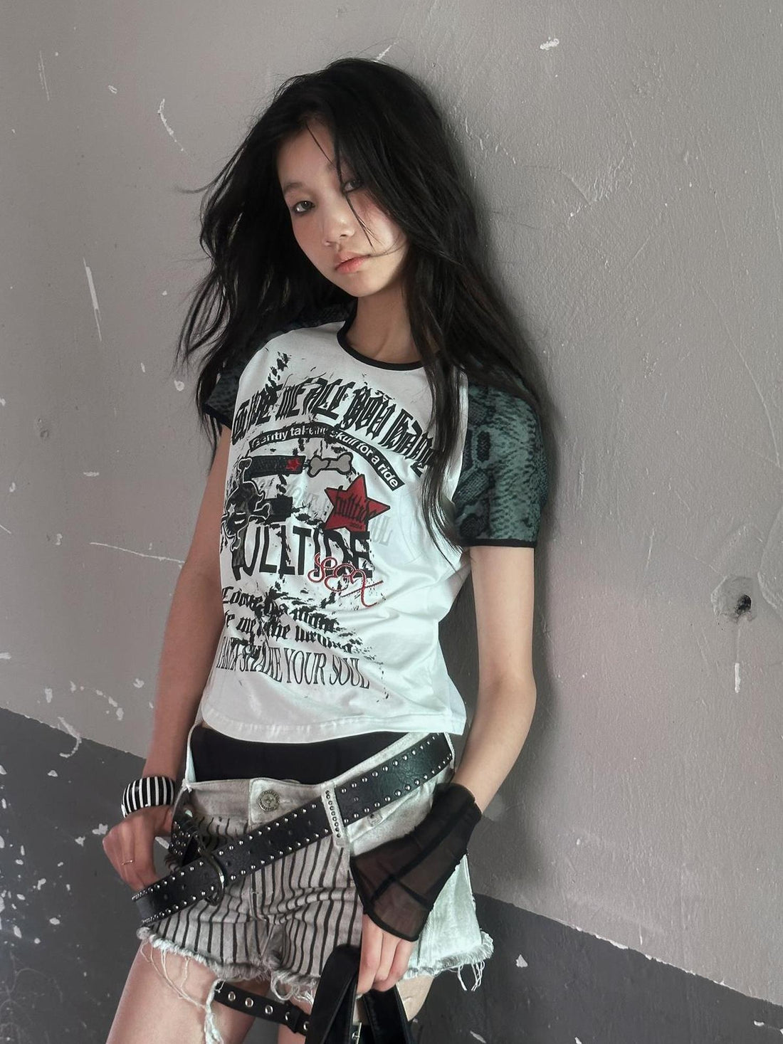 FULLTIDE Printed Cropped Sexy Youth Round Neck Cotton Spandex Women Black Gray T-Shirt