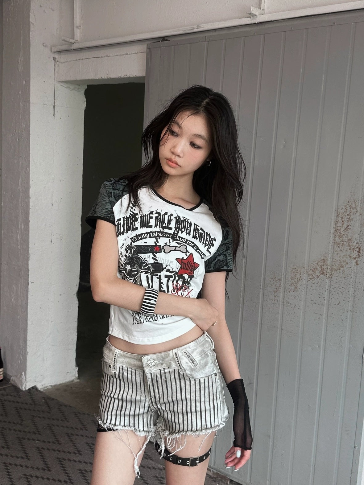 FULLTIDE Printed Cropped Sexy Youth Round Neck Cotton Spandex Women Black Gray T-Shirt