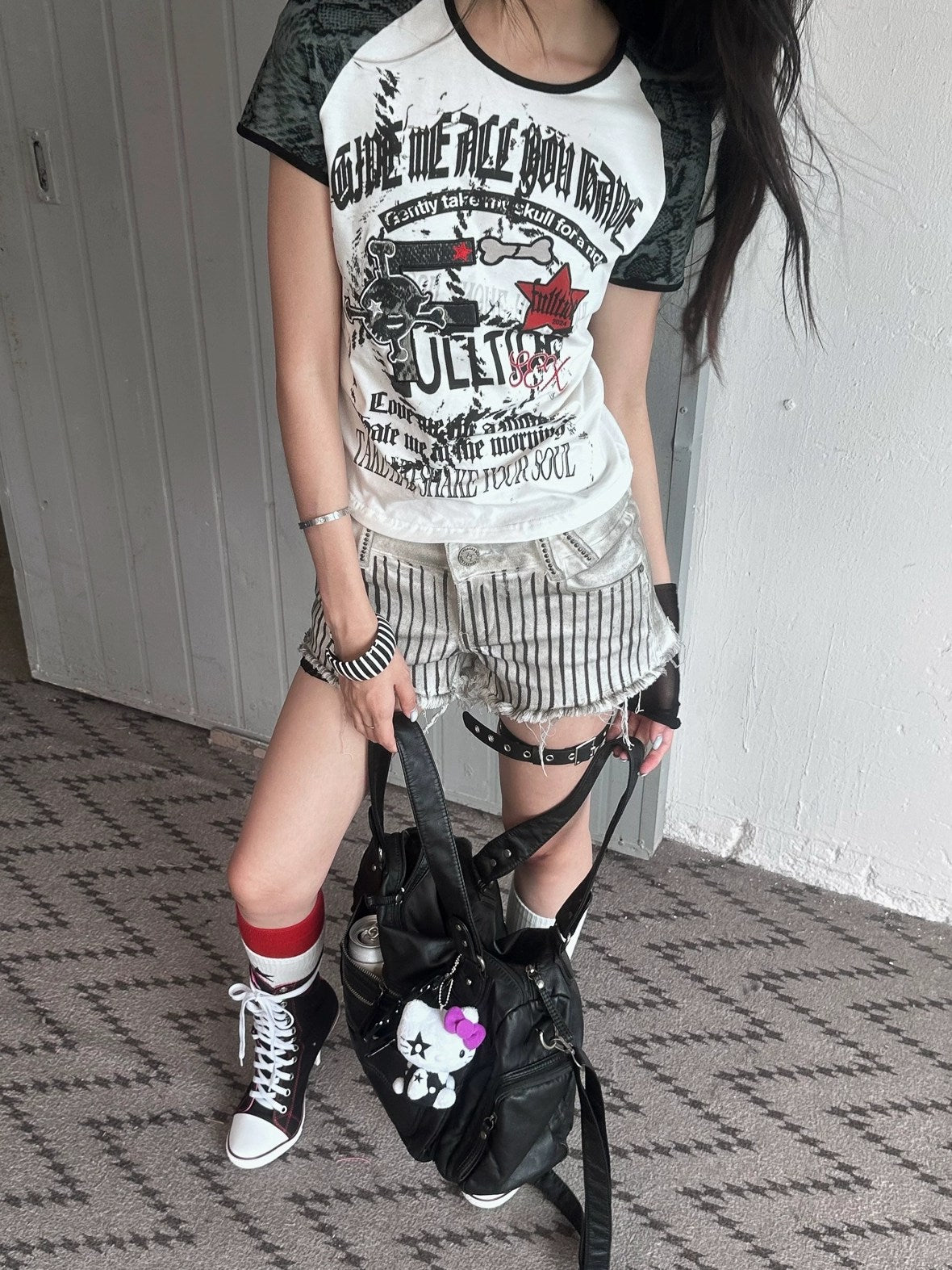 FULLTIDE Printed Cropped Sexy Youth Round Neck Cotton Spandex Women Black Gray T-Shirt