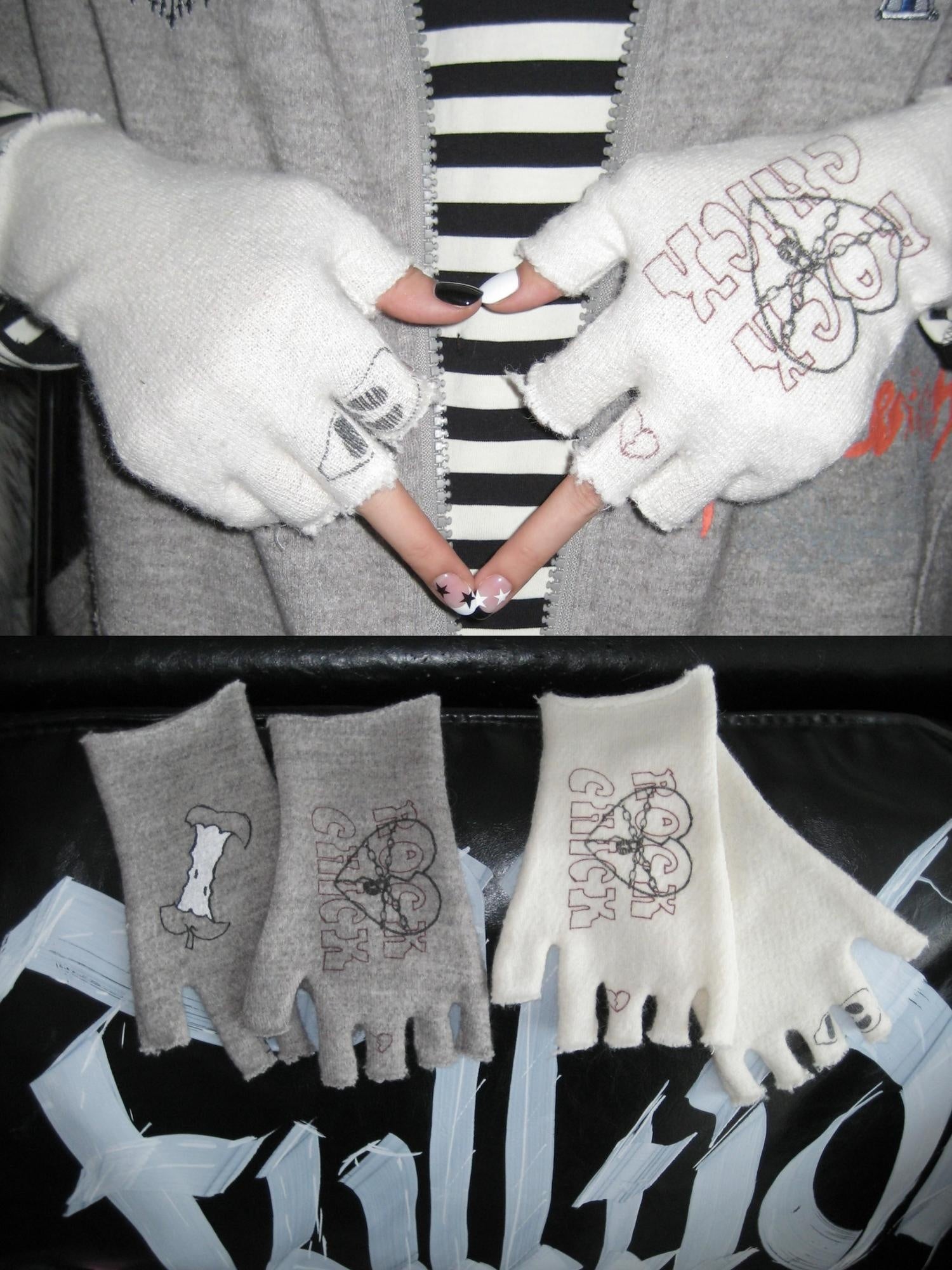 FULLTIDE Soft Knit Half Finger Gloves Unisex Young Adults Neutral Beige Gray Accessories