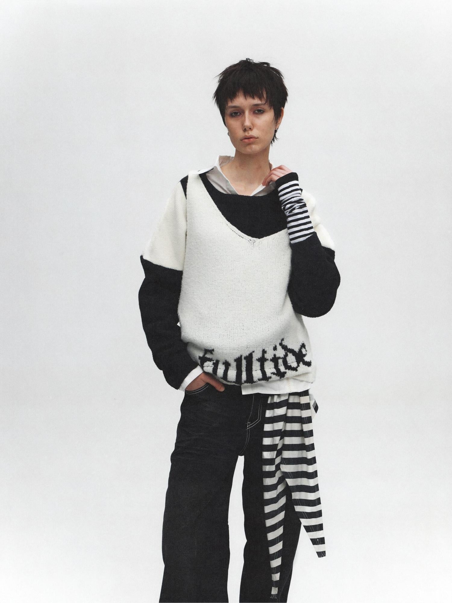 FULLTIDE Soft Wool V Neck Pullover Loose Commuter Style Women Black Classic Sweater