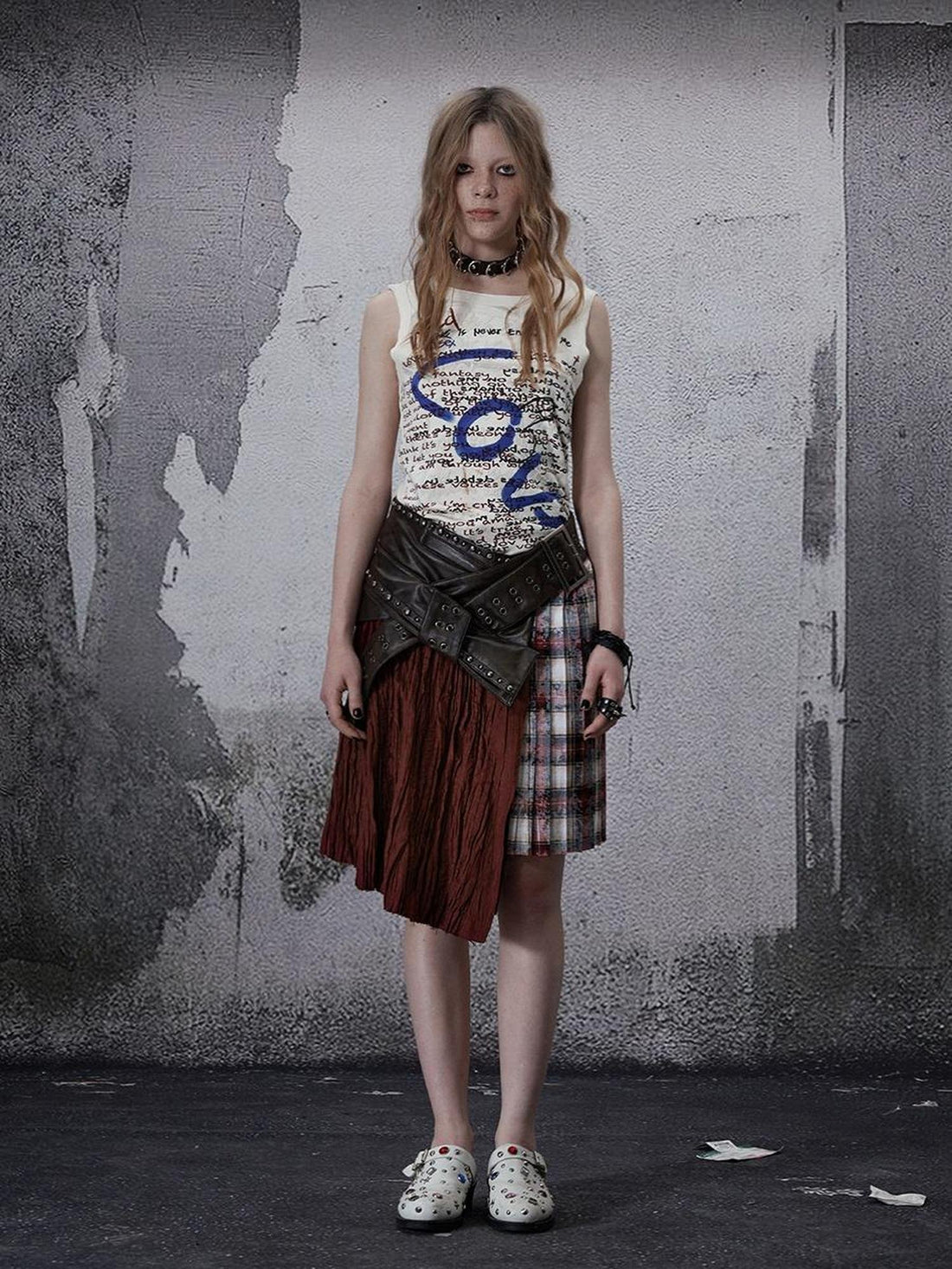 FULLTIDE Wine Red Plaid Pleated A Line Mid Waist Studded Tassel Chain Pockets Midi Skirt