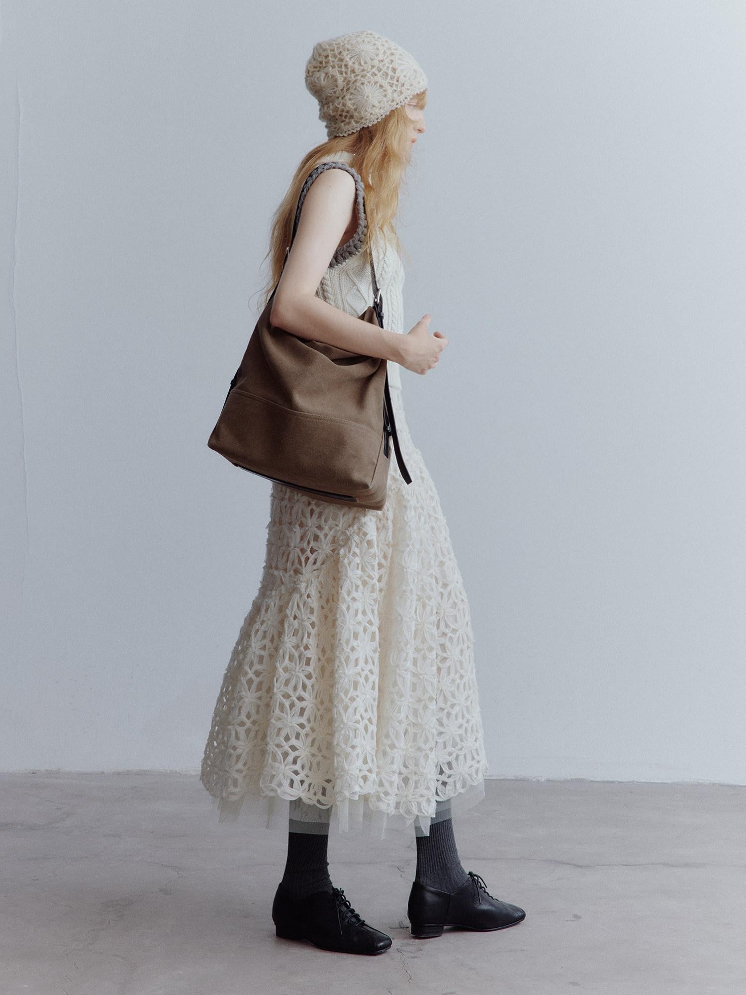 FUSSED Almond White Cutout Floral Heavy 3d Spliced Women&