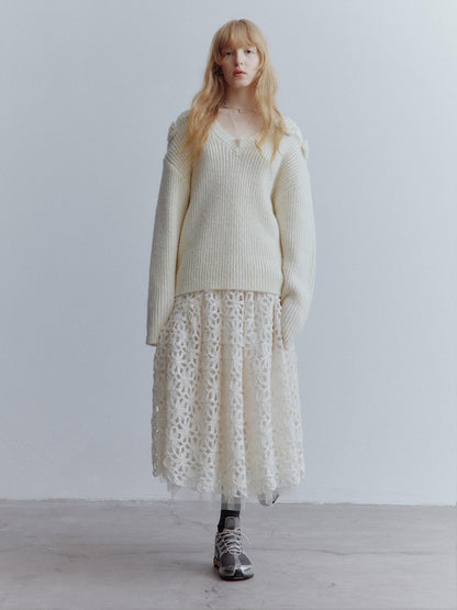 FUSSED Almond White Cutout Floral Heavy 3d Spliced Women&