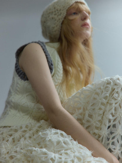 FUSSED Almond White Cutout Floral Heavy 3d Spliced Women&