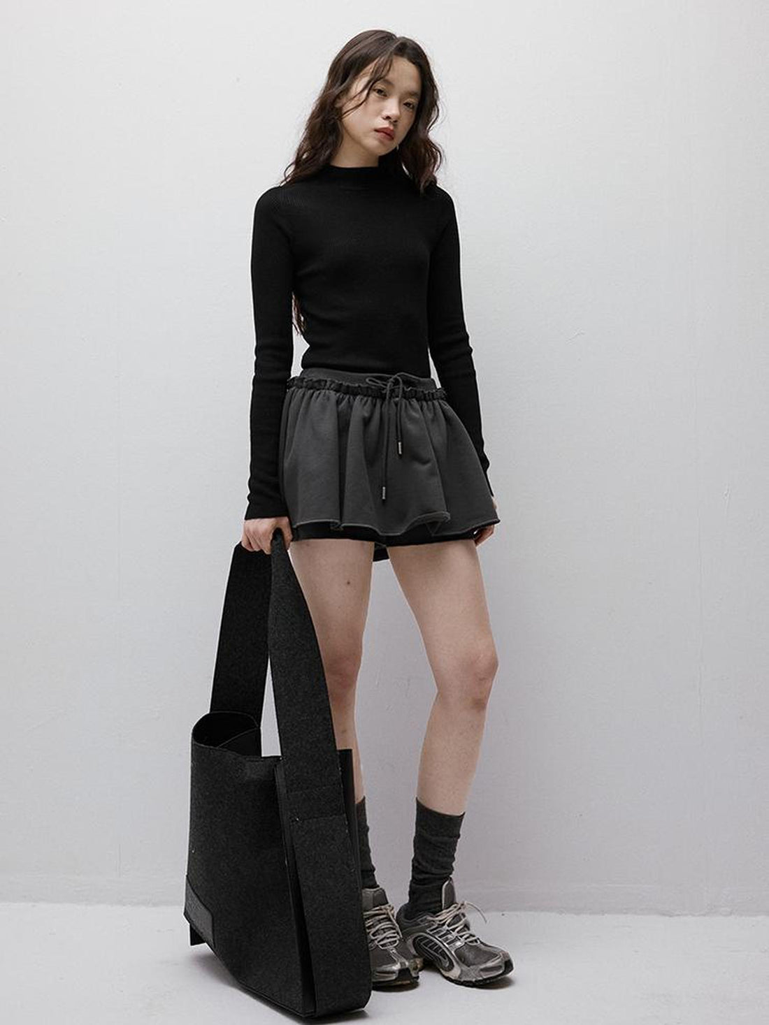 FUSSED Anti Static Thermal Pleated Skirt Pants In Meteor Grey